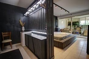 2 Bedroom Apartment on Beach Elias Lower