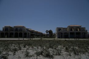 2 Bedroom Apartment on Beach Elias Lower