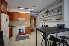 1 Bedroom Apartment on Beach Elias Upper