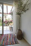 1 Bedroom Apartment on Beach Elias Upper