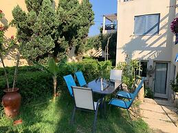 1 Bedroom Apartment on Beach Elias Upper