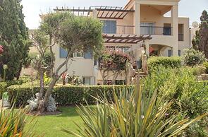 1 Bedroom Apartment on Beach Elias Upper