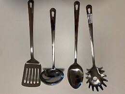 Compact 2DK apt in west Shinjuku