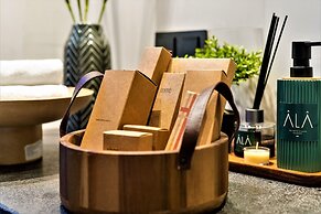 Gala Suites & Villas