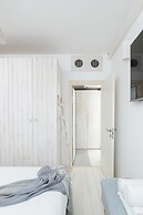 Beach House Style Condo & Pool