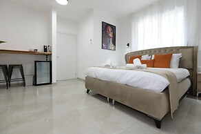 YalaRent Villa lumièra with Private Pool