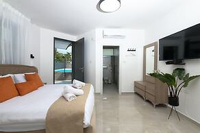 YalaRent Villa lumièra with Private Pool