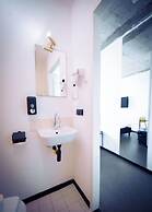 Urban Hotel The Golden Stork