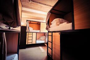 Urban Hotel The Golden Stork