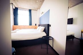 Urban Hotel The Golden Stork