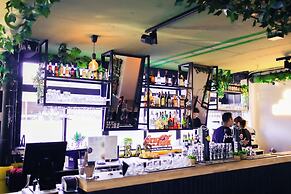 Urban Hotel The Golden Stork