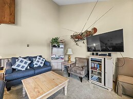 111 Corinthian Circle Unit H 3br 2ba 3 Bedroom Condo by RedAwning