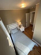 Cozy 3BR Beach House by the Sea