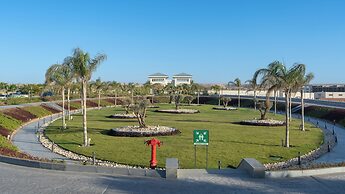 Cleopatra Sidi Heneish