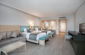 Cleopatra Sidi Heneish