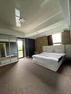 Vzmorie DeLuxe hotel