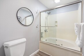 Brookside Duo - Peaceful Views!