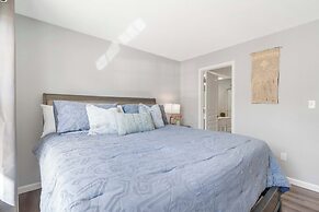 Brookside Duo - Peaceful Views!
