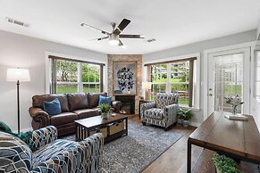 Brookside Getaway - Spacious Sunroom