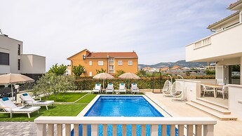 Luxury villa Bachin - family villa