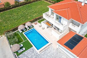 Luxury villa Bachin - family villa