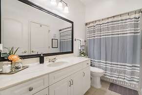 Kings Hideaway - Near DT!