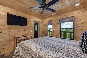 Pet Friendly Cabin Hot Tub, Games & Fishing Pond