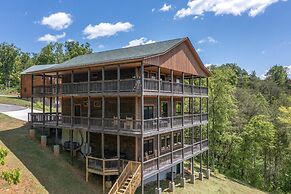 Pet Friendly Cabin Hot Tub, Games & Fishing Pond