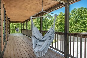 Pet Friendly Cabin Hot Tub, Games & Fishing Pond