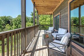 Pet Friendly Cabin Hot Tub, Games & Fishing Pond