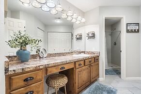 Lakefront Paradise at the Pointe