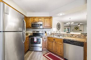 Lakefront Paradise at the Pointe