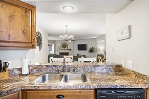 Lakefront Paradise at the Pointe