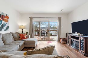 New Lakefront Sanctuary Duo - Island Living!