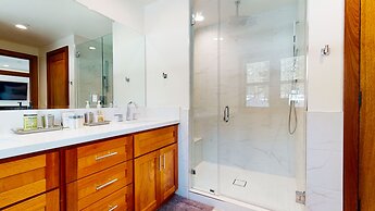 Obsidian Dreaming - On the Sierra Star Golf Course