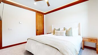 Obsidian Dreaming - On the Sierra Star Golf Course