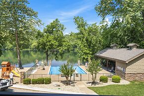 New Lakeside Haven - Picturesque