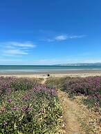 Whispering Sands Motel