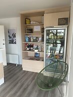 Whispering Sands Motel