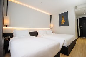 GLOW PARK HOTEL Grand Royal Palace