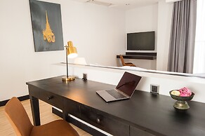 GLOW PARK HOTEL Grand Royal Palace