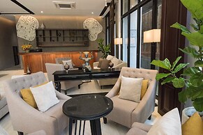 GLOW PARK HOTEL Grand Royal Palace