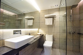 GLOW PARK HOTEL Grand Royal Palace