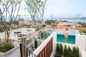 GLOW PARK HOTEL Grand Royal Palace