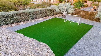 Koyari Modern Condos 3 w Private Roof Deck