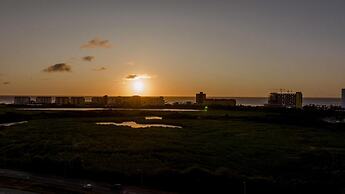 Koyari Modern Condos 3 w Private Roof Deck