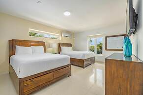 Koyari Modern Condos 3 w Private Roof Deck