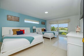 Koyari Modern Condos 3 w Private Roof Deck