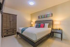 Koyari Modern Condos 3 w Private Roof Deck