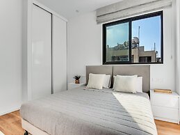 Sanders Olive - Cozy 2-bdr Apt With Shared Pool